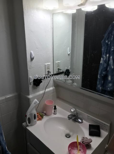 property at 91 Westland Ave
