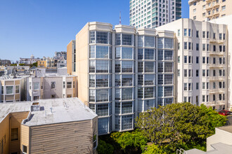 The Courtyard in San Francisco, CA - Building Photo - Building Photo