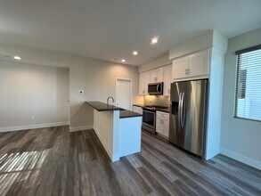 Sail Bay @ Pacific Beach in San Diego, CA - Building Photo - Interior Photo