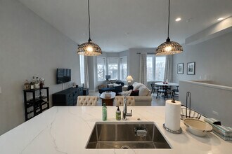 1535 N Maplewood Ave in Chicago, IL - Building Photo - Building Photo