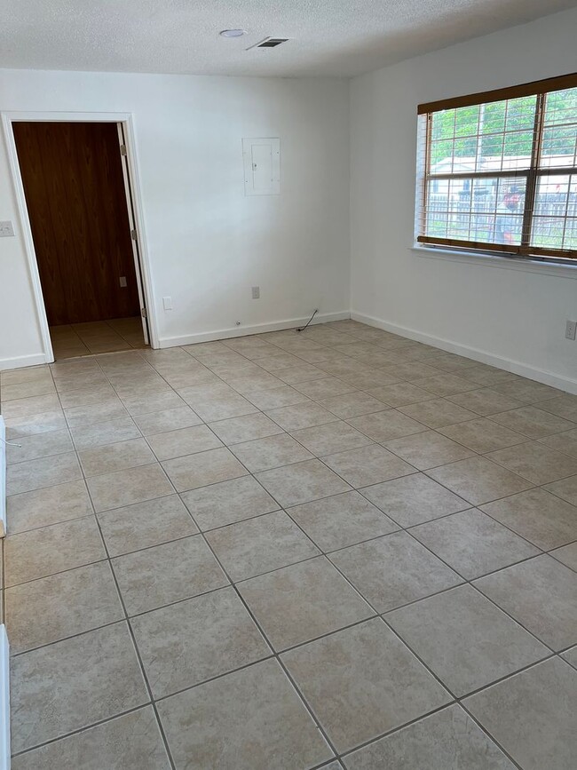 217 Bay St NW in Fort Walton Beach, FL - Building Photo - Building Photo