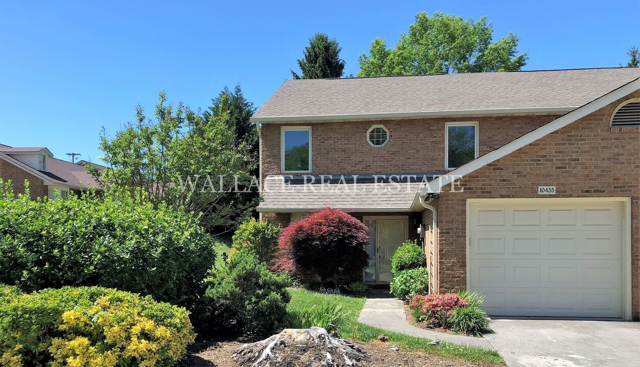 10435 Raven Brook Ln in Knoxville, TN - Building Photo