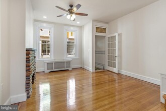 2404 E Hazzard St in Philadelphia, PA - Building Photo - Building Photo