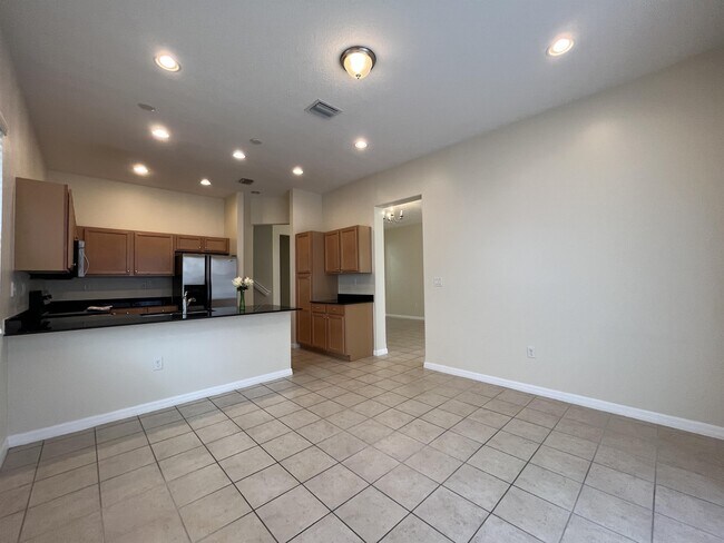 9165 SW 36th Mnr in Miramar, FL - Building Photo - Building Photo