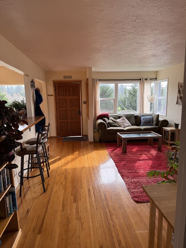 2112 Buttermilk Ln in Arcata, CA - Building Photo - Building Photo