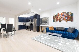 645 Knickerbocker Ave in Brooklyn, NY - Building Photo