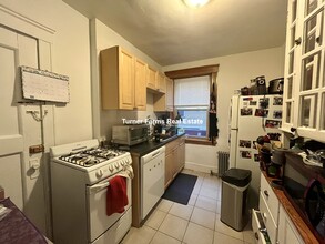 96 Hancock St, Unit 1 in Boston, MA - Foto de edificio - Building Photo
