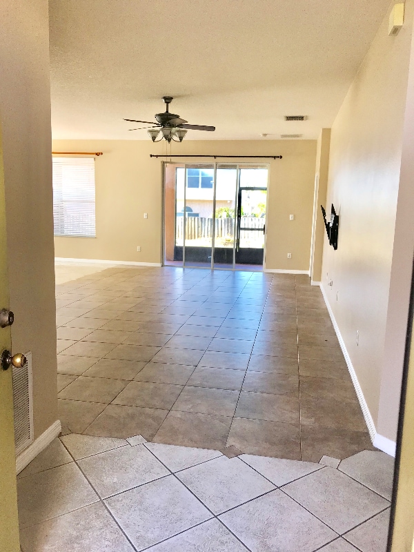 4654 Redmond Pl in Sanford, FL - Foto de edificio - Building Photo