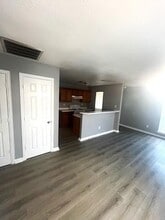 804 E College St in Terrell, TX - Building Photo - Building Photo
