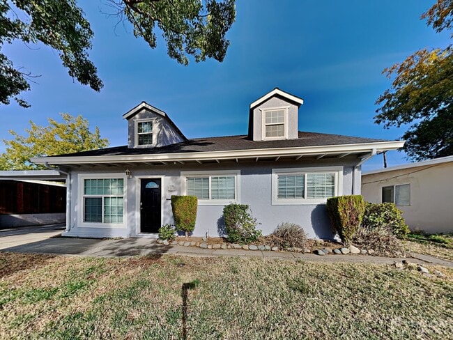 308 Grape St in Vacaville, CA - Building Photo - Building Photo