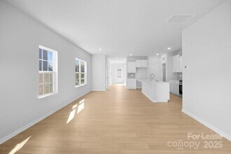 4326 Shimmering Stone Wy in Maiden, NC - Building Photo - Building Photo