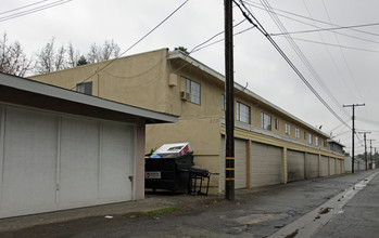 El Dorado Apartments in Upland, CA - Building Photo - Building Photo