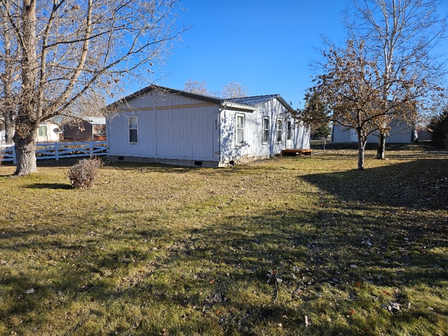 property at 413 W Front St