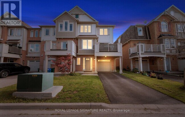 240 Mortimer Cres in Milton, ON - Building Photo - Building Photo