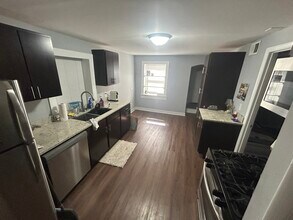 1633 W Pierce Ave in Chicago, IL - Building Photo - Building Photo