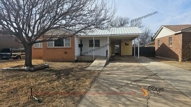 property at 2708 S Woodland St