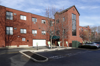 Highland Commons in Somerville, MA - Building Photo - Building Photo