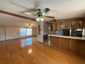 44410 N 14th St in New River, AZ - Foto de edificio - Building Photo