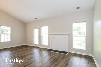 365 Silver Creek Trail in Kernersville, NC - Building Photo - Building Photo