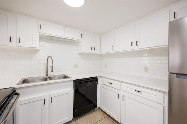 801 S Carancahua St-Unit -3 in Corpus Christi, TX - Building Photo - Building Photo