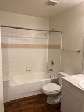 17102 Carrington Park Dr, Unit 317 in Tampa, FL - Building Photo - Building Photo