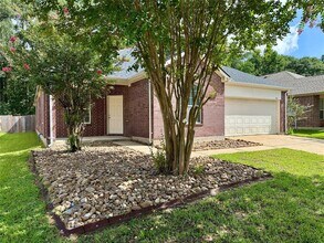951 Doire Dr in Conroe, TX - Building Photo - Building Photo