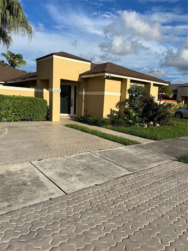 11481 SW 145th Ave in Miami, FL - Building Photo - Building Photo