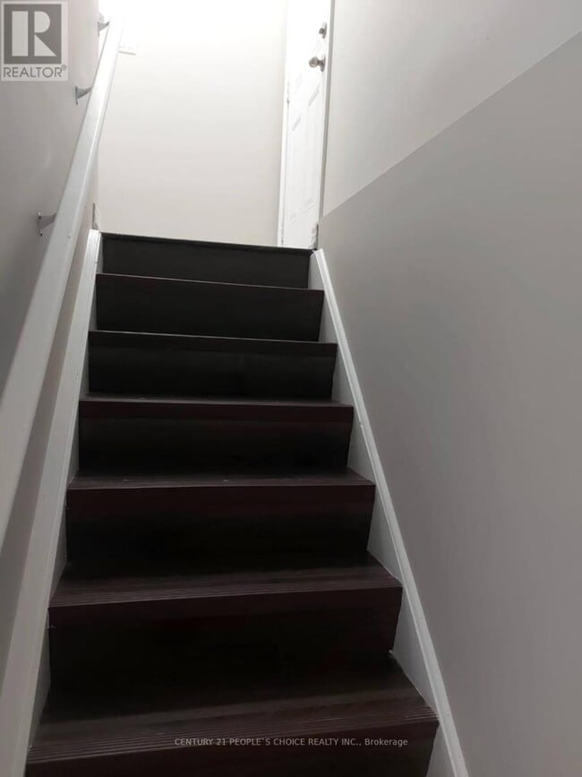 property at 92 Yardley Cres
