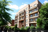 Barclay Terrace in Flushing, NY - Foto de edificio - Building Photo