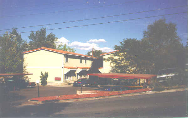 436-450 Field St in Sparks, NV - Foto de edificio