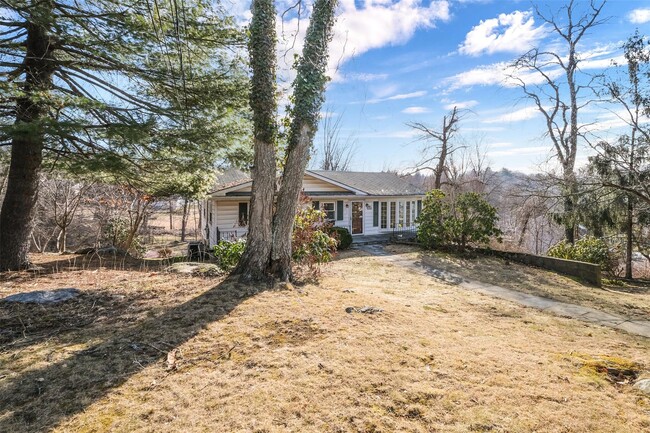 48 Plum Rd in Mahopac, NY - Building Photo - Building Photo
