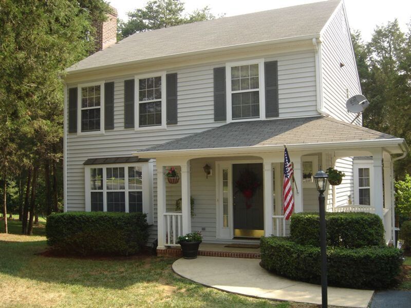 3135 Mollifield Ln in Charlottesville, VA - Building Photo
