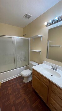 7816 Comal St photo'