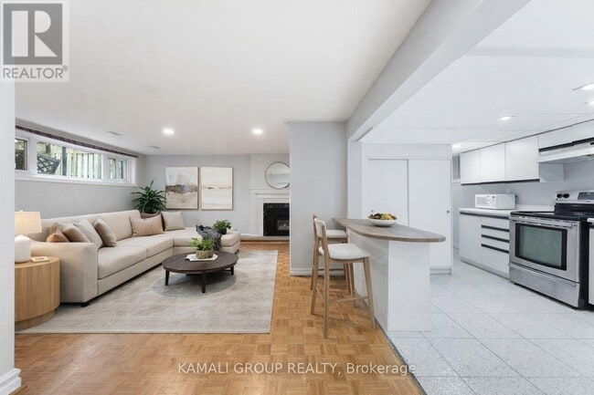 property at 156 Trayborn Dr