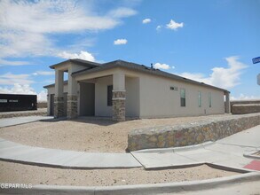 12800 Giovanni Grajeda Ave in El Paso, TX - Building Photo - Building Photo