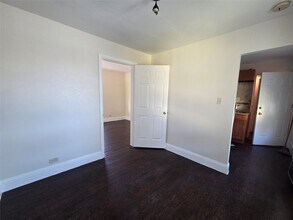 302 71st St in Houston, TX - Building Photo - Building Photo