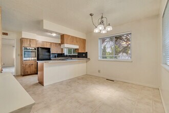 1319 Westminster Ave S, Unit Upper in Salt Lake City, UT - Building Photo - Building Photo