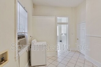 8409 Cohn St in New Orleans, LA - Foto de edificio - Building Photo