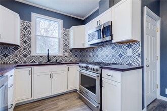 2 Sumner Park in Rochester, NY - Building Photo - Building Photo