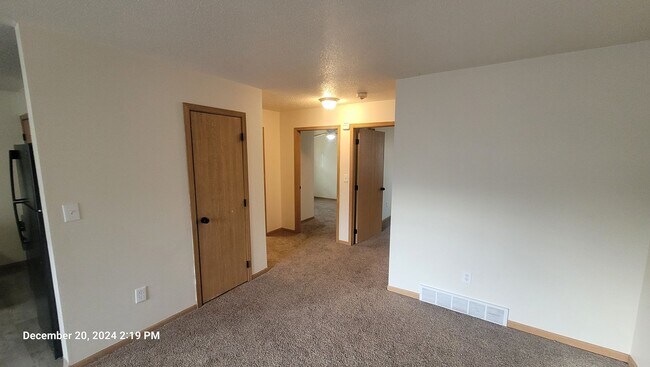 2747 Boston Ave in Des Moines, IA - Building Photo - Building Photo