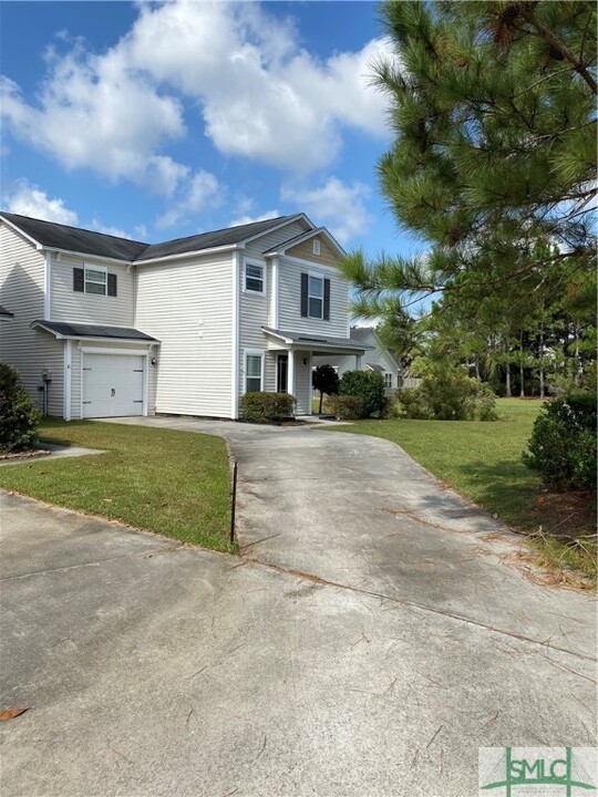 6 Tee Tree Cir in Savannah, GA - Building Photo