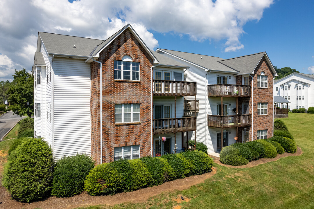 Bradley Hills Apartments in Kingsport, TN - Foto de edificio