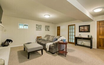 8719 Badger Dr in Alexandria, VA - Building Photo - Building Photo