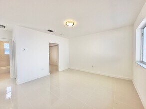 1841-1843-1843 NW 55th St in Miami, FL - Building Photo - Building Photo