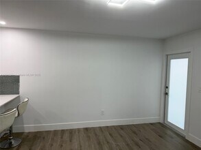 926 Michigan Ave in Miami Beach, FL - Building Photo - Building Photo