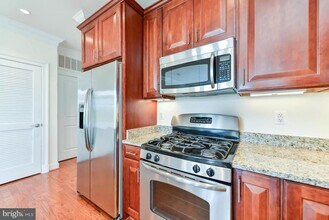 1023 N Royal St in Alexandria, VA - Building Photo - Building Photo