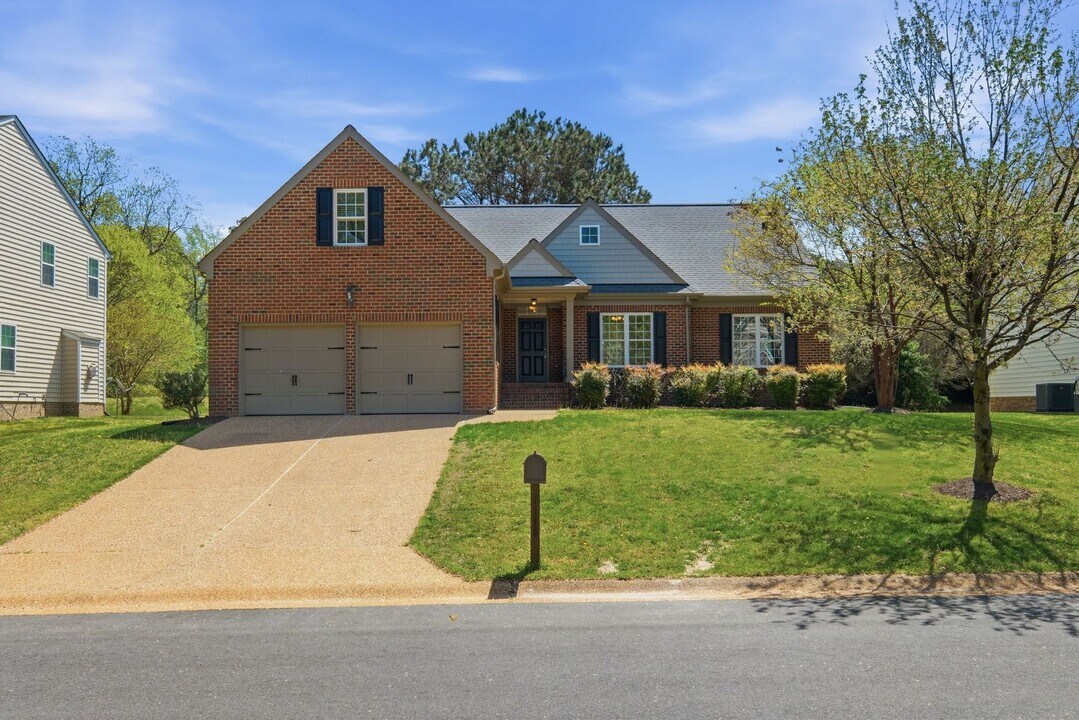 6116 John Jackson Dr in Williamsburg, VA - Building Photo