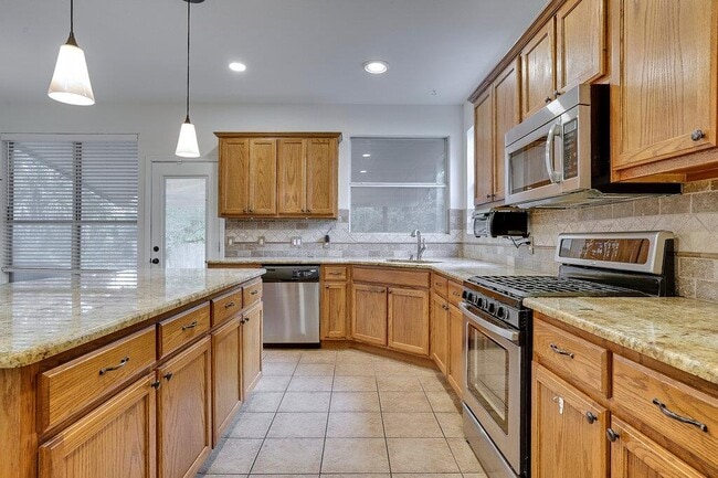 1414 Laurel Oak Loop in Round Rock, TX - Foto de edificio - Building Photo