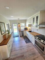 141 40th Ave NE in St. Petersburg, FL - Building Photo