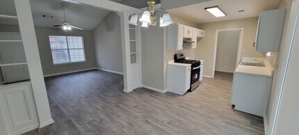 118 Crystal Brook in Griffin, GA - Foto de edificio - Building Photo